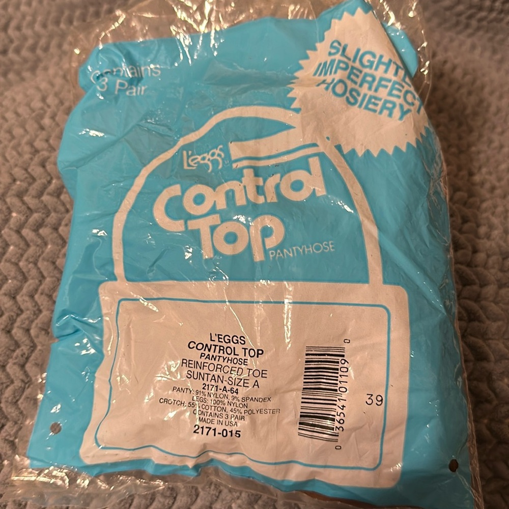 Leggs slightly imperfect control top pantyhose three pairs. Suntan. Size A